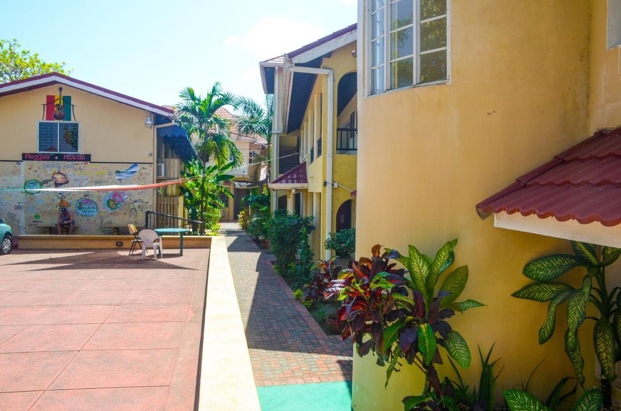 Reggae Hostel Ocho Rios Exterior photo