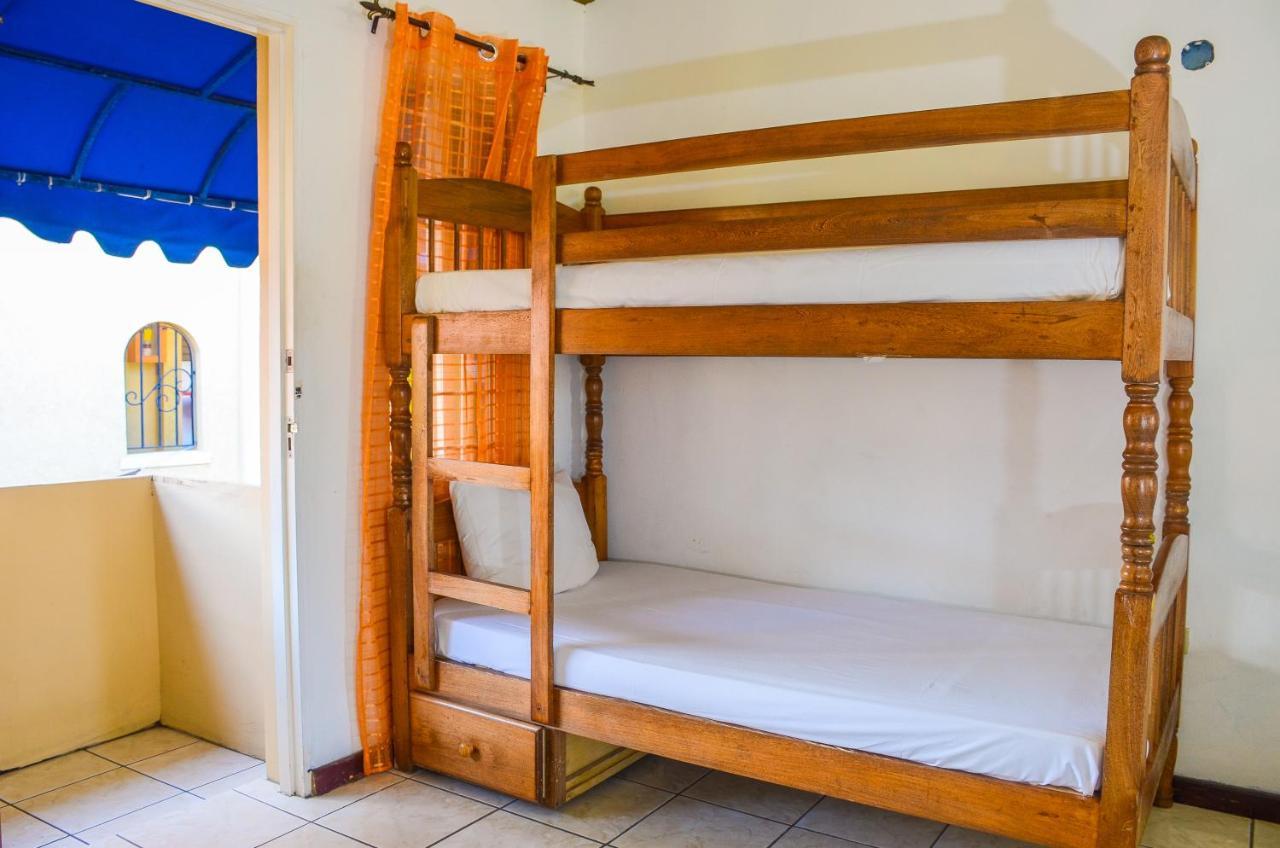 Reggae Hostel Ocho Rios Exterior photo